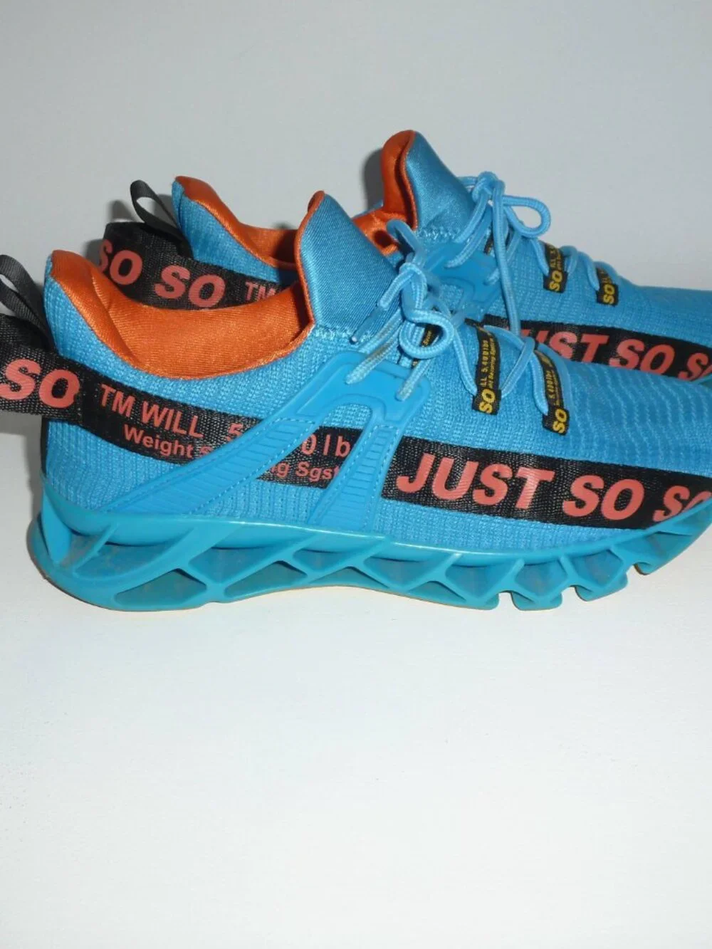 Just SO SO Men's Athelic Walking or Blade Running Sport Shoes - SZ 9.5